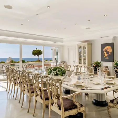 Villa Sky